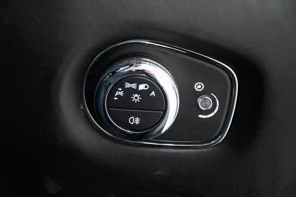 Used Aston Martin DB11 2020 for sale - 74931012: Photo 22