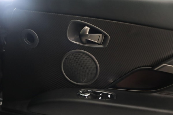 Used Aston Martin DB11 2020 for sale - 74931012: Photo 31