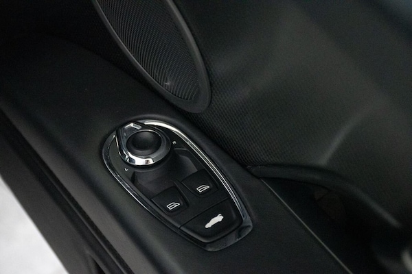 Used Aston Martin DB11 2020 for sale - 74931012: Photo 41