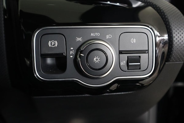 Used Mercedes-Benz CLA 2019 for sale - 75347334: Photo 21