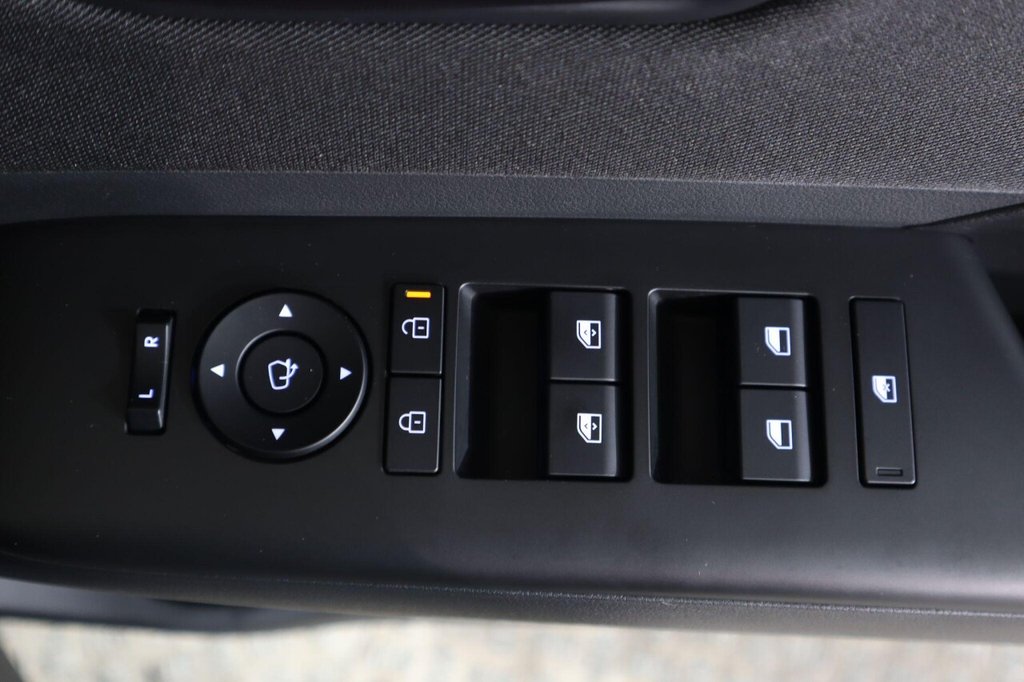 Used Hyundai KONA 2023 for sale - 77133393: Photo 27