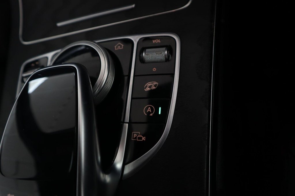 Used Mercedes-Benz C Class 2020 for sale - 77609211: Photo 25