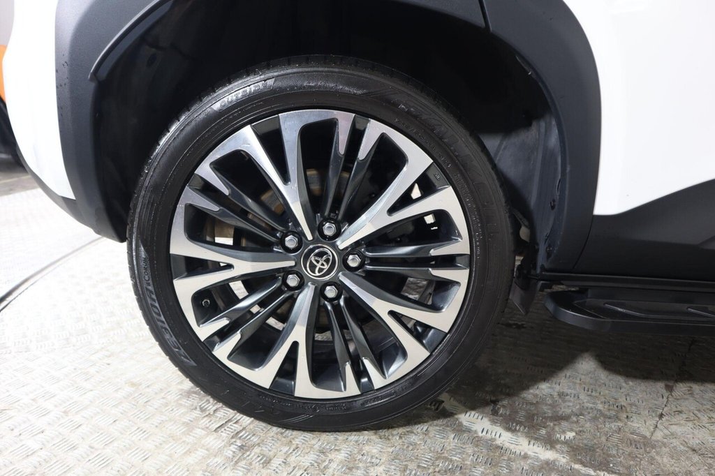 Used Toyota Yaris Cross 2023 for sale - 77250468: Photo 30