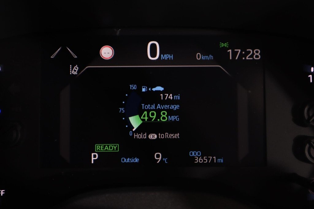 Used Toyota Yaris Cross 2023 for sale - 77250468: Photo 42