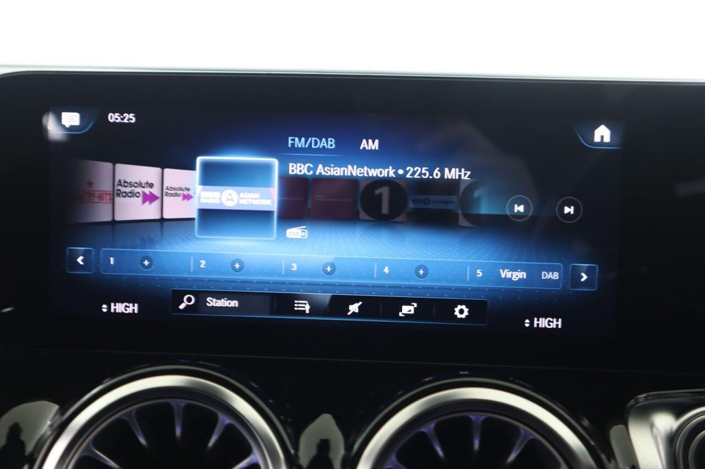 Used Mercedes-Benz GLB 2021 for sale - 77452188: Photo 36