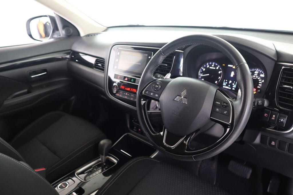 Used Mitsubishi Outlander 2019 for sale - 77631802: Photo 11