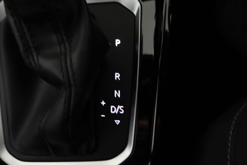 Used Volkswagen T-Roc 2021 for sale - 76430217: Photo 23