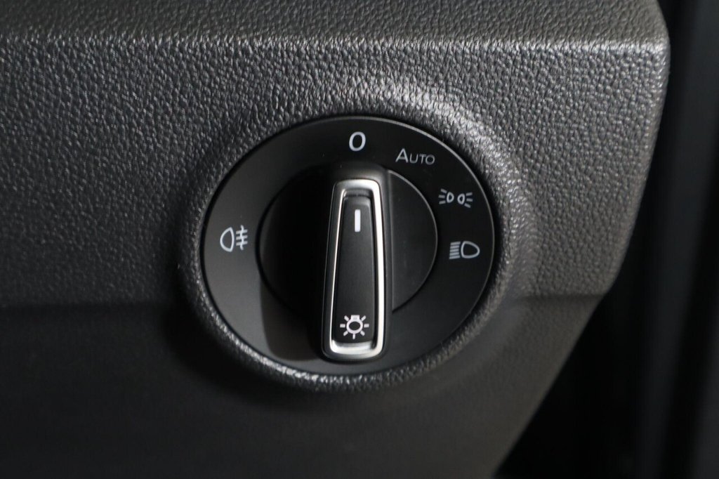 Used Volkswagen T-Roc 2021 for sale - 76430217: Photo 25