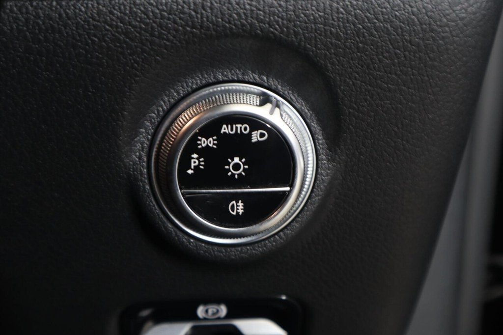 Used Mercedes-Benz C Class 2023 for sale - 77188604: Photo 21