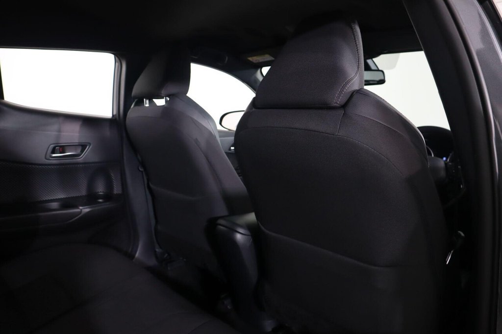 Used Toyota C-HR 2022 for sale - 76986170: Photo 21