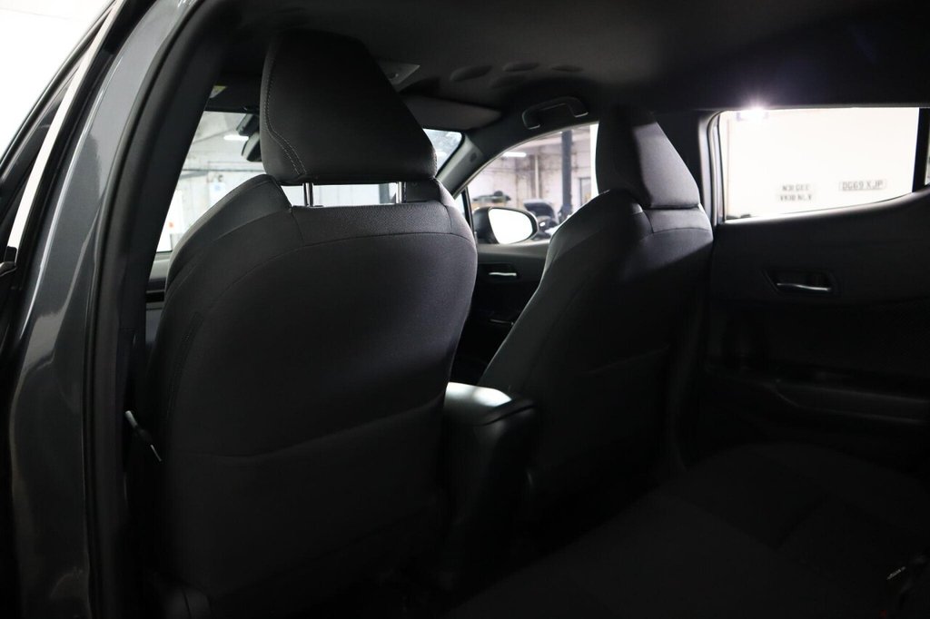 Used Toyota C-HR 2022 for sale - 76986170: Photo 25