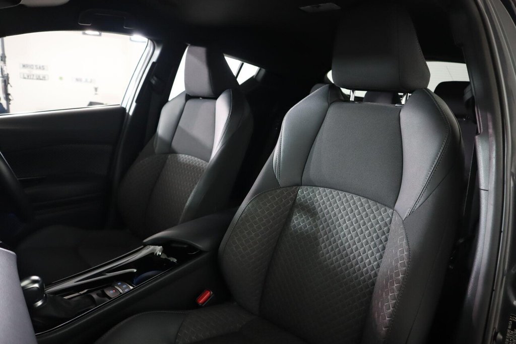 Used Toyota C-HR 2022 for sale - 76986170: Photo 32