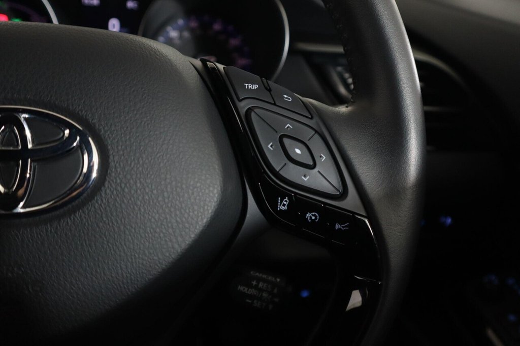 Used Toyota C-HR 2022 for sale - 76711466: Photo 17