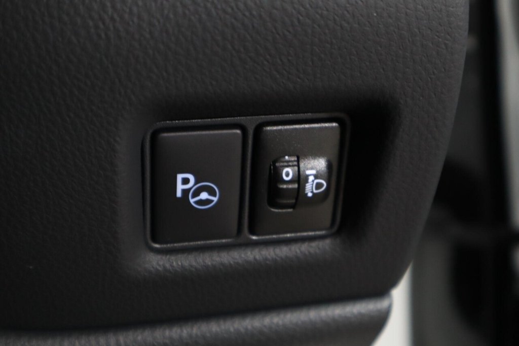 Used Toyota C-HR 2022 for sale - 76711466: Photo 27