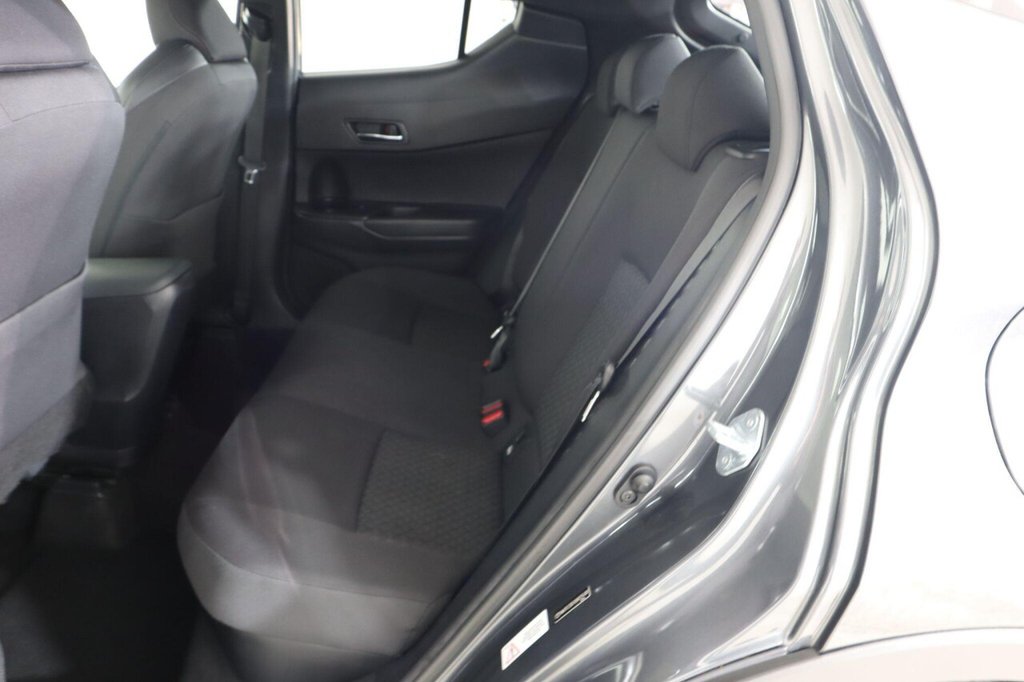 Used Toyota C-HR 2022 for sale - 76376057: Photo 16