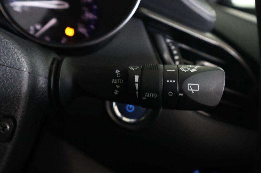 Used Toyota C-HR 2022 for sale - 76376057: Photo 19