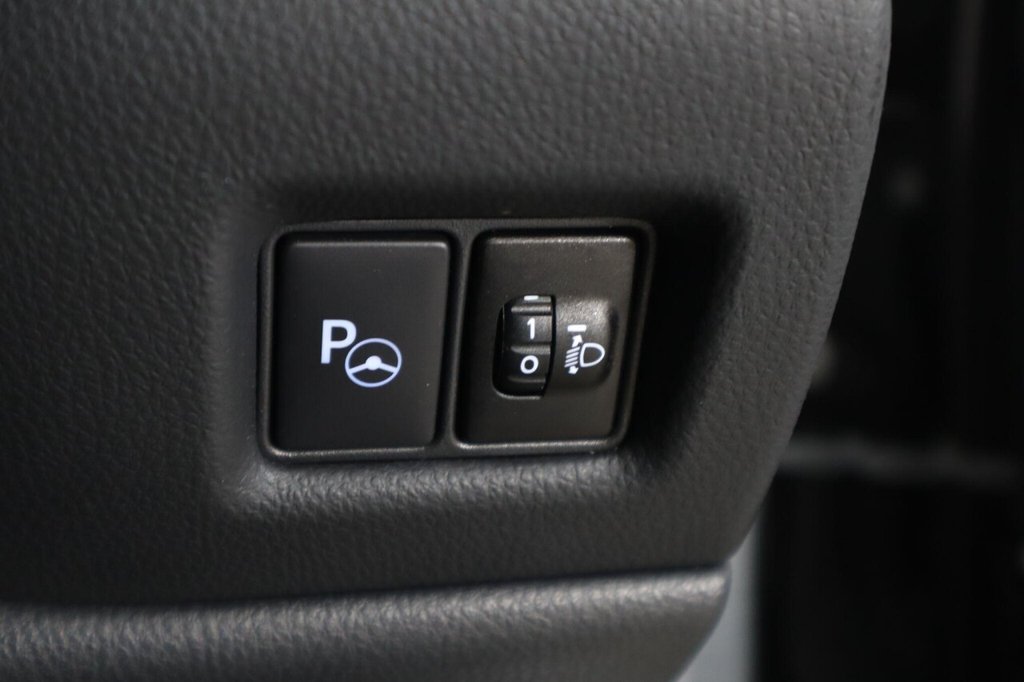 Used Toyota C-HR 2022 for sale - 76376057: Photo 23