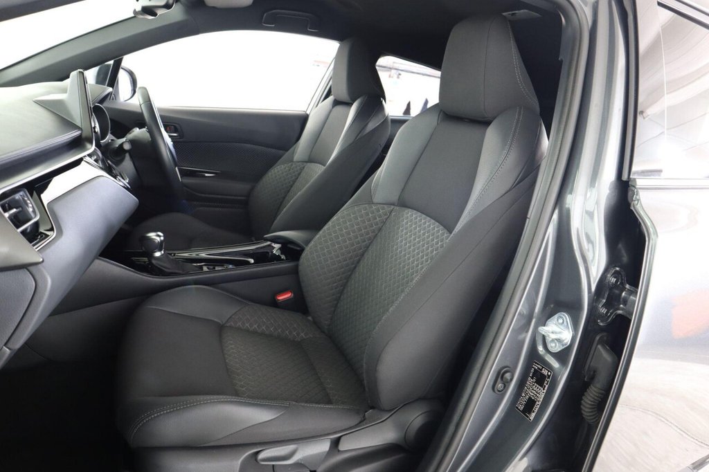 Used Toyota C-HR 2022 for sale - 76376057: Photo 46