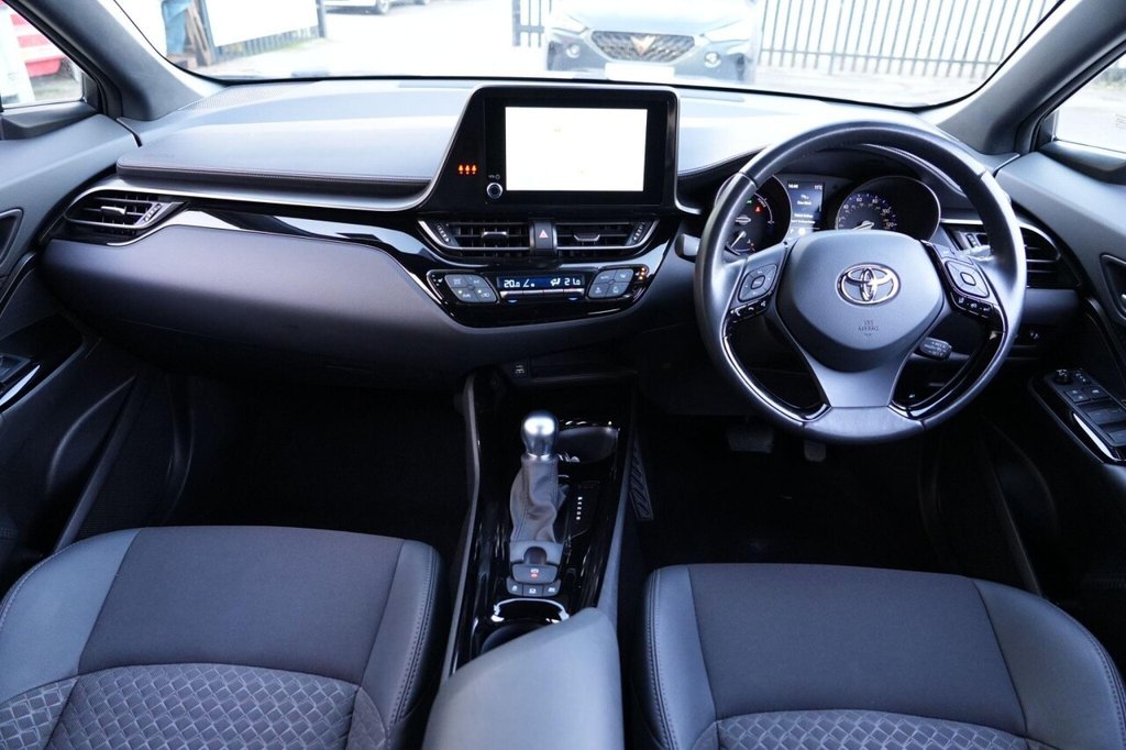 Used Toyota C-HR 2022 for sale - 76910442: Photo 12