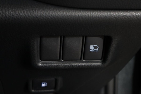 Used Toyota C-HR 2021 for sale - 76323416: Photo 24