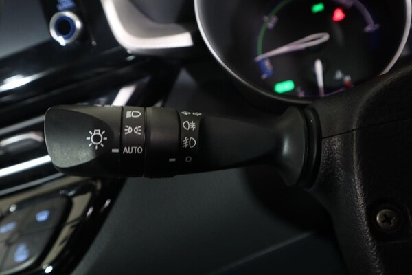 Used Toyota C-HR 2021 for sale - 76323416: Photo 49