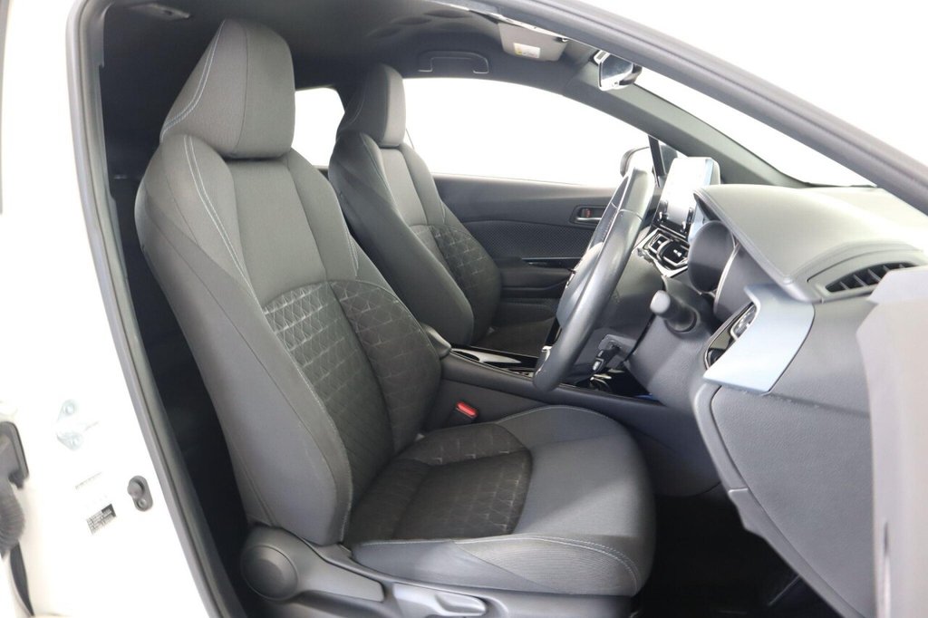 Used Toyota C-HR 2022 for sale - 76642457: Photo 14