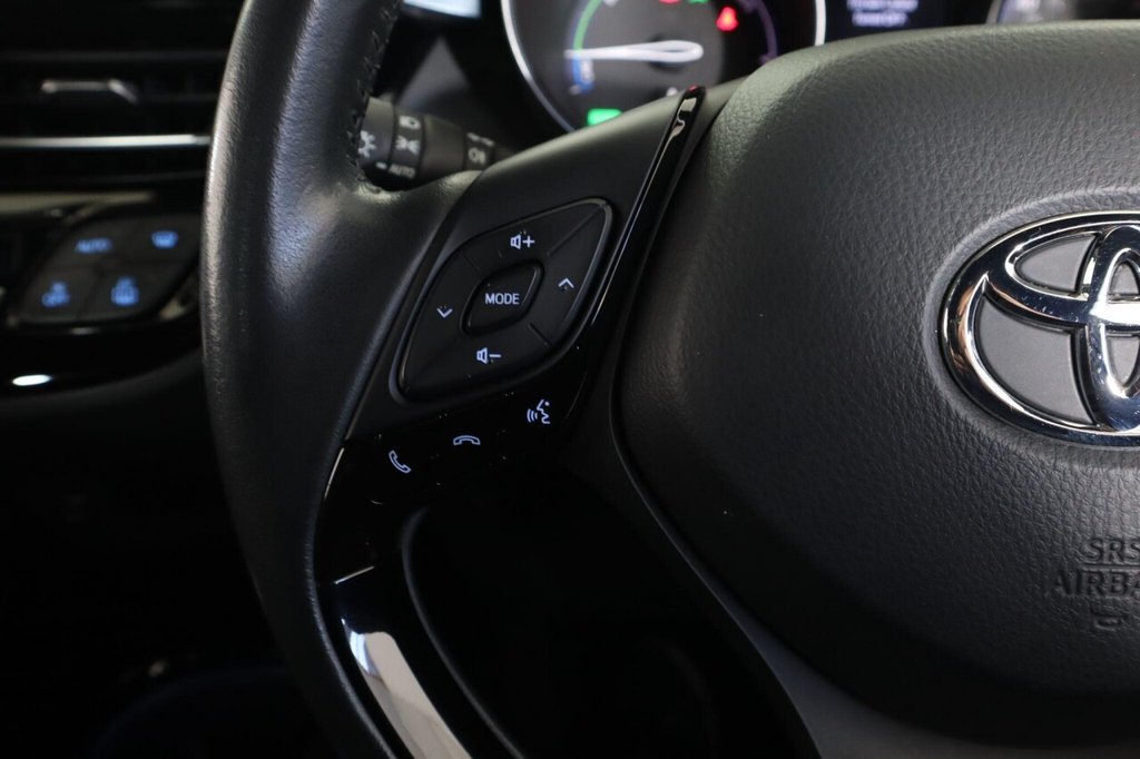 Used Toyota C-HR 2022 for sale - 76642457: Photo 18