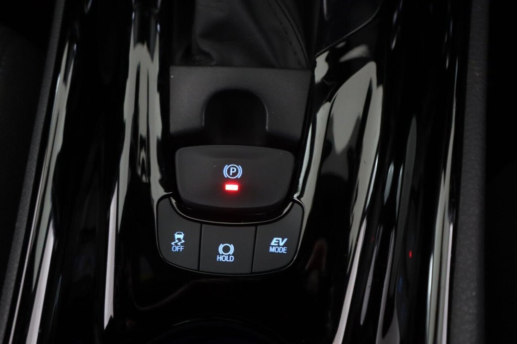 Used Toyota C-HR 2022 for sale - 76642457: Photo 24