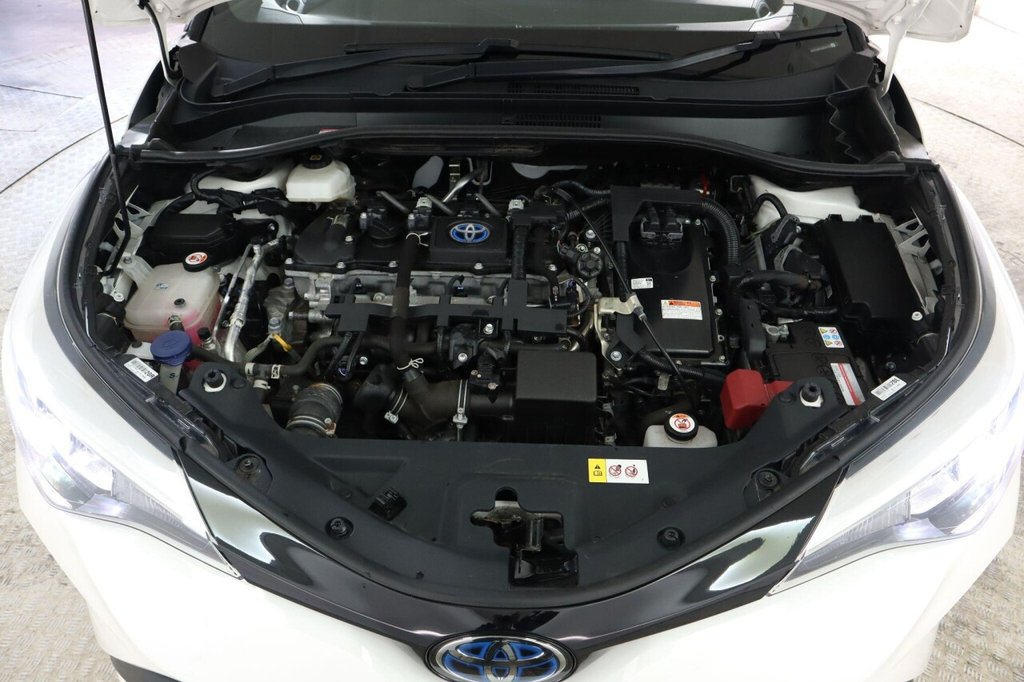 Used Toyota C-HR 2022 for sale - 76642457: Photo 28