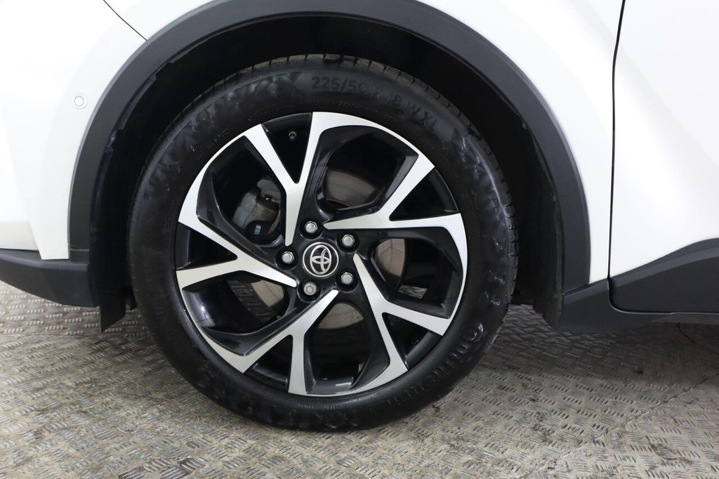 Used Toyota C-HR 2022 for sale - 76642457: Photo 32