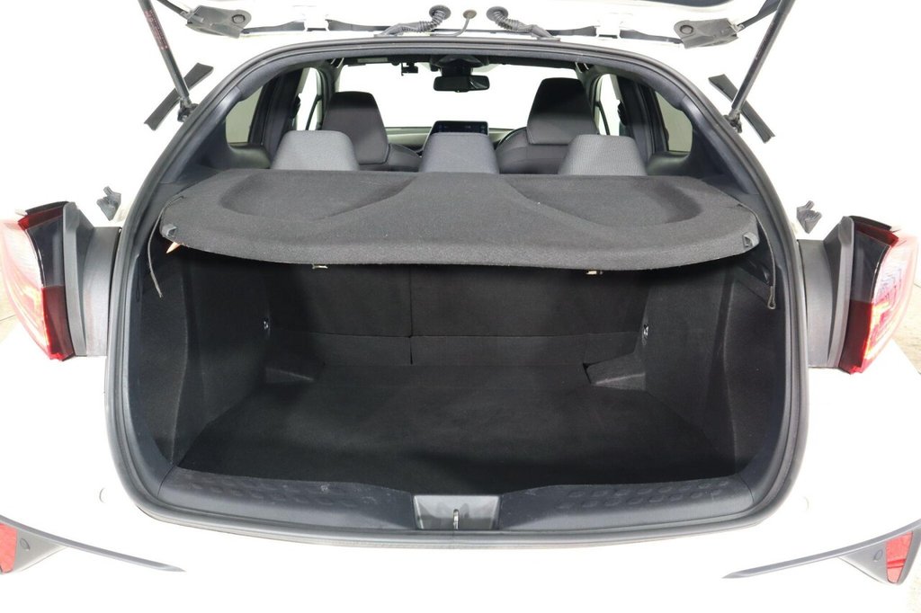 Used Toyota C-HR 2022 for sale - 76642457: Photo 42