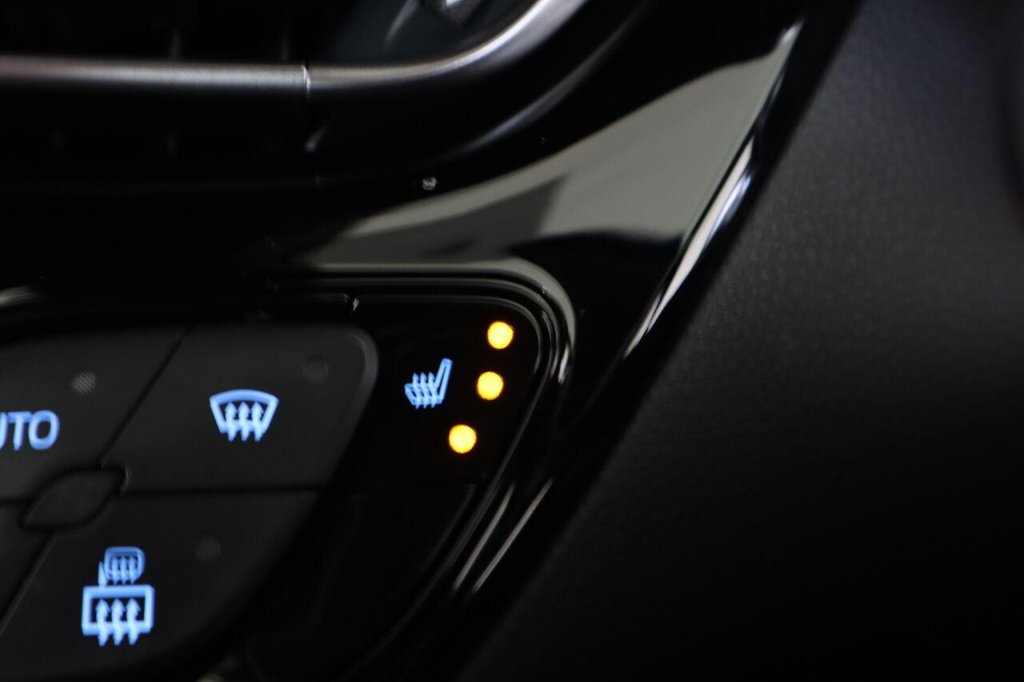 Used Toyota C-HR 2022 for sale - 77806521: Photo 23