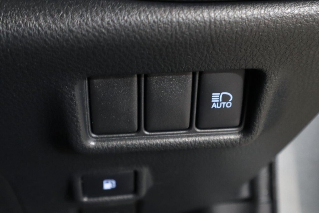 Used Toyota C-HR 2022 for sale - 77806521: Photo 25