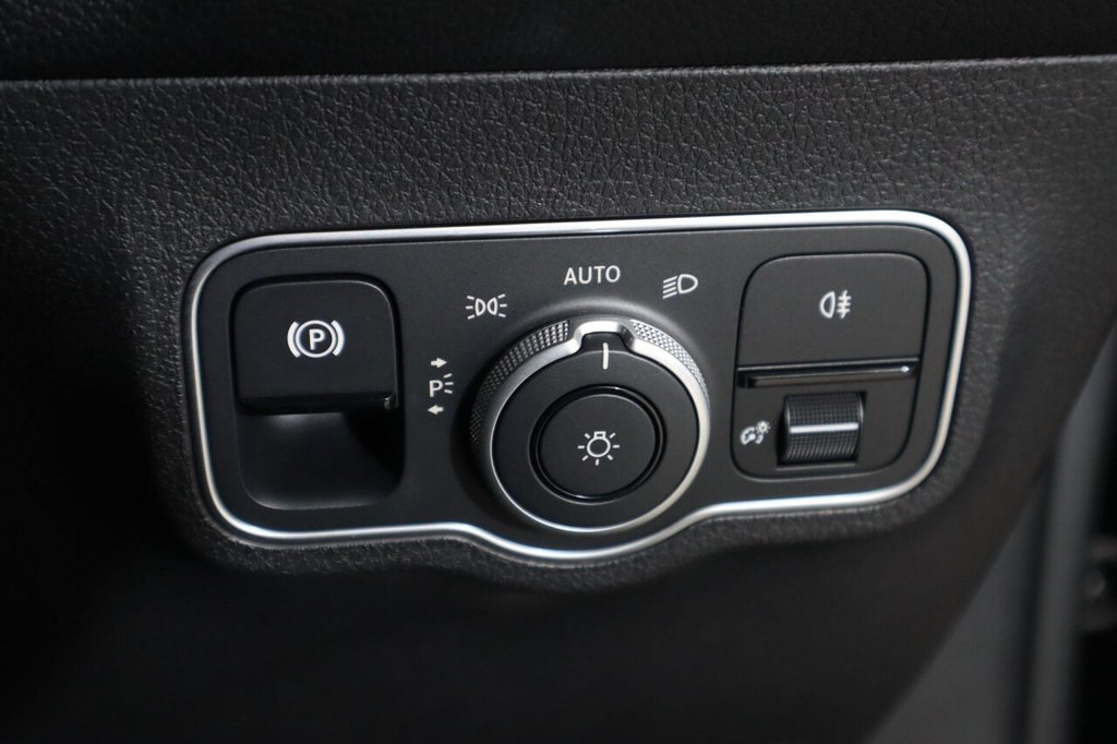 Used Mercedes-Benz GLB 2024 for sale - 76582753: Photo 25