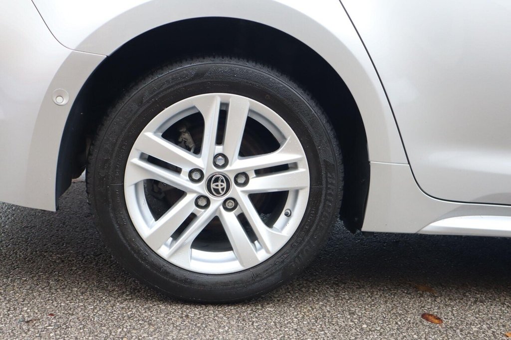 Used Toyota Corolla 2021 for sale - 76546902: Photo 28