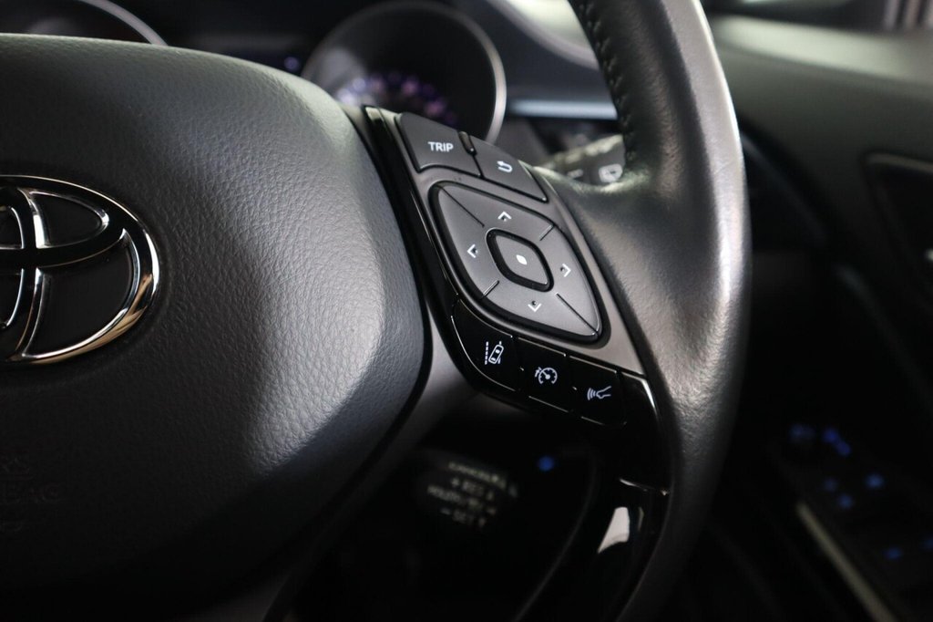 Used Toyota C-HR 2022 for sale - 76105921: Photo 17