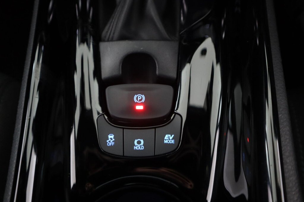 Used Toyota C-HR 2022 for sale - 76105921: Photo 25