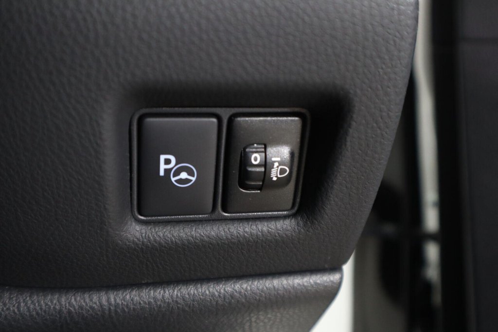 Used Toyota C-HR 2022 for sale - 76105921: Photo 26