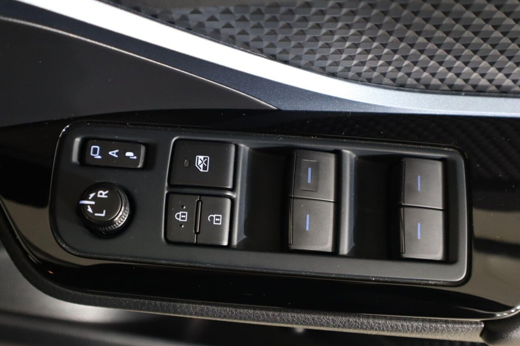 Used Toyota C-HR 2022 for sale - 76105921: Photo 29
