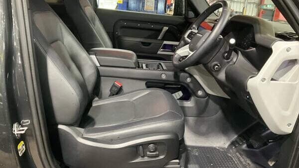 Used Land Rover Defender 90 2024 for sale - 77734310: Photo 10