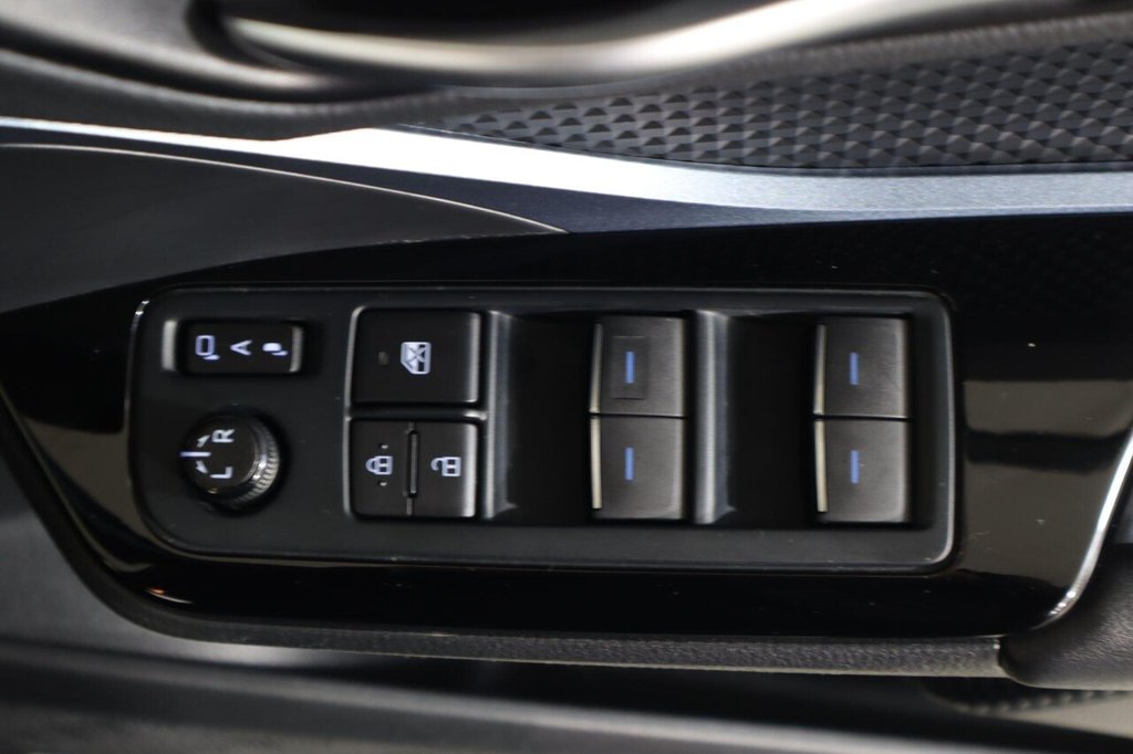 Used Toyota C-HR 2020 for sale - 77748792: Photo 27