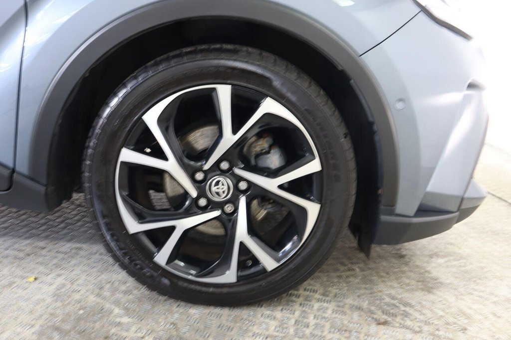 Used Toyota C-HR 2020 for sale - 77748792: Photo 29