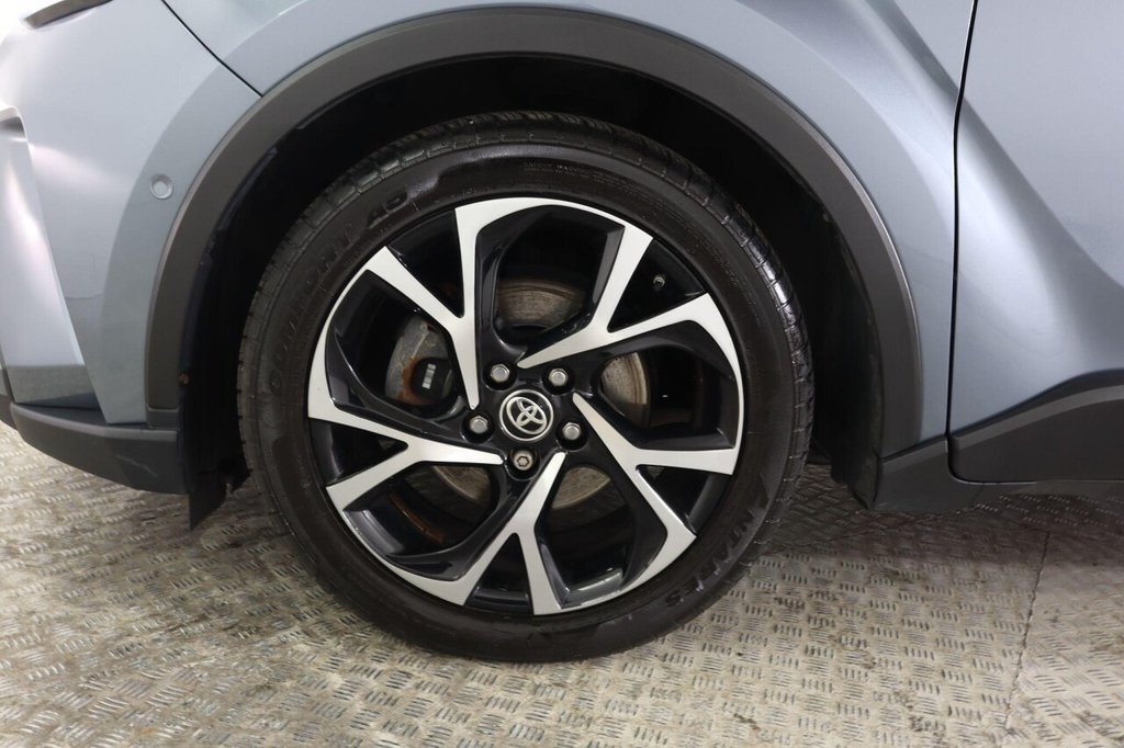 Used Toyota C-HR 2020 for sale - 77748792: Photo 32