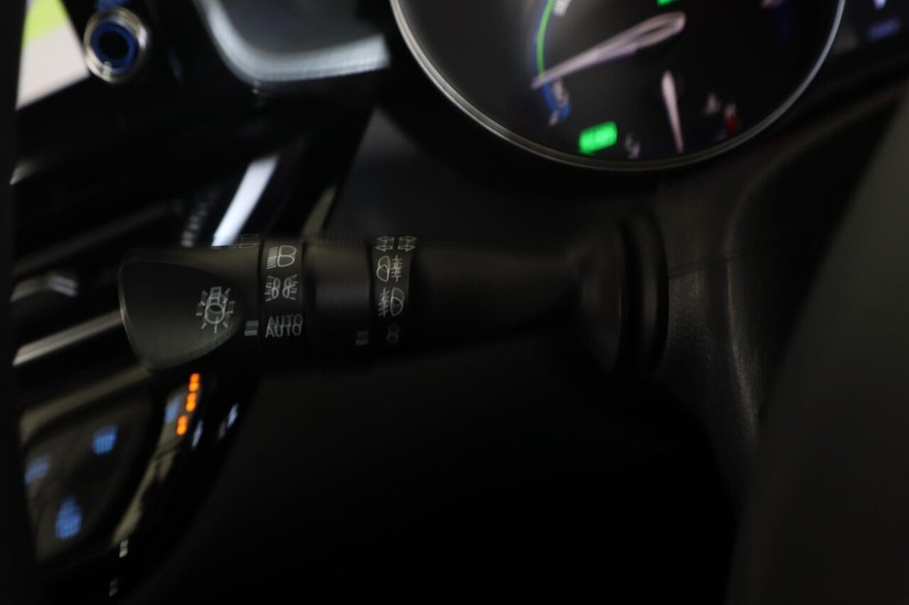 Used Toyota C-HR 2020 for sale - 77748792: Photo 47