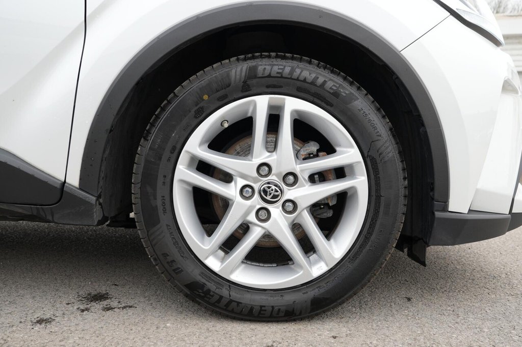 Used Toyota C-HR 2023 for sale - 78030861: Photo 12