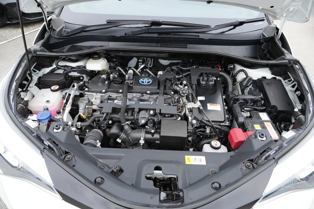 Used Toyota C-HR 2023 for sale - 78030861: Photo 16