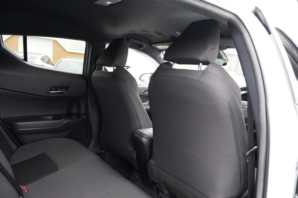 Used Toyota C-HR 2023 for sale - 78030861: Photo 27