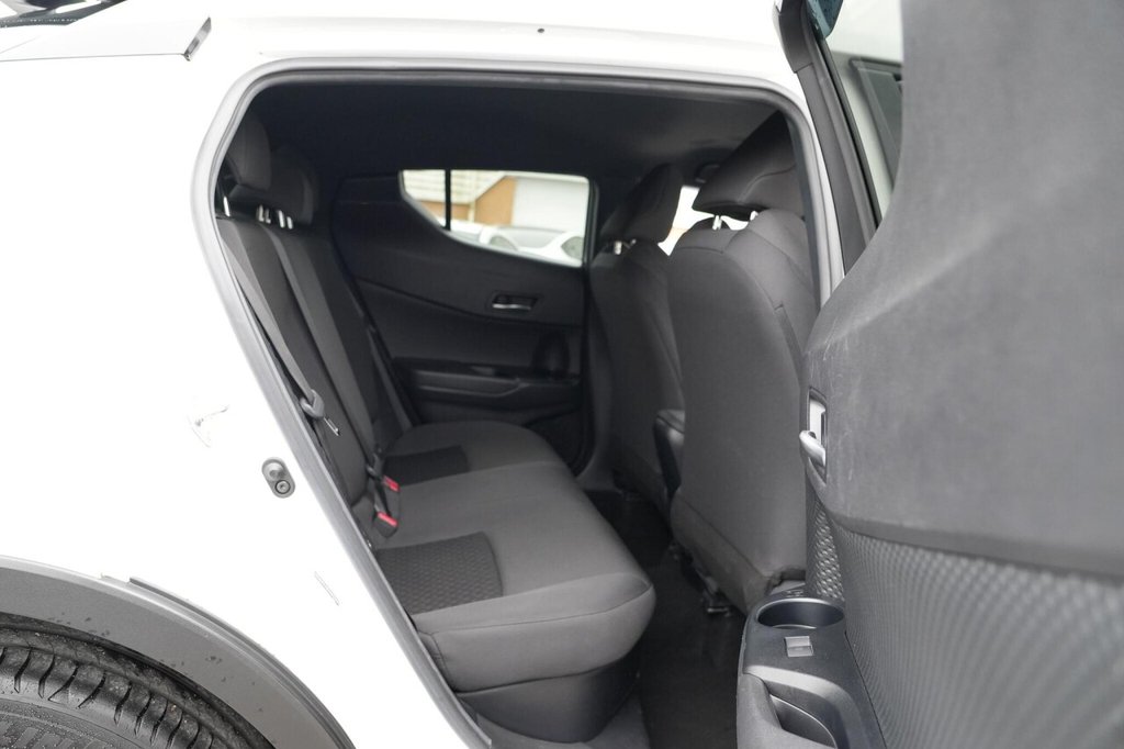 Used Toyota C-HR 2023 for sale - 78030861: Photo 28