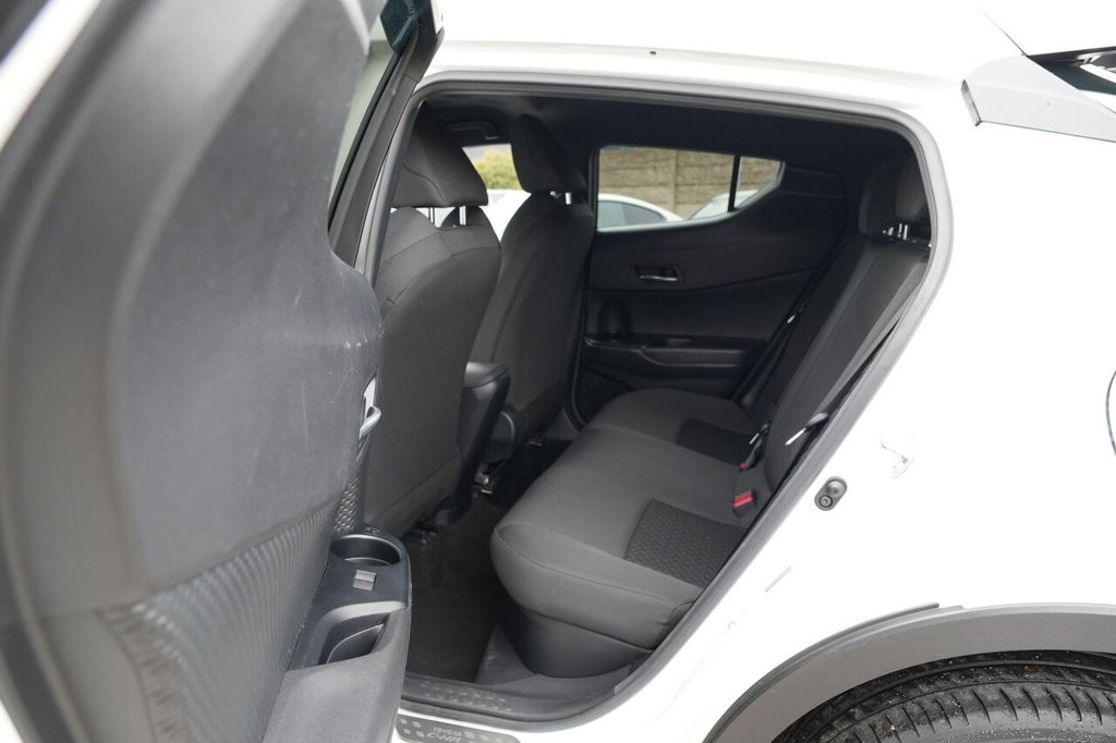 Used Toyota C-HR 2023 for sale - 78030861: Photo 30