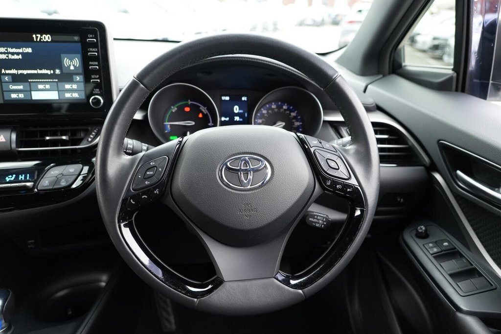 Used Toyota C-HR 2023 for sale - 78030861: Photo 33